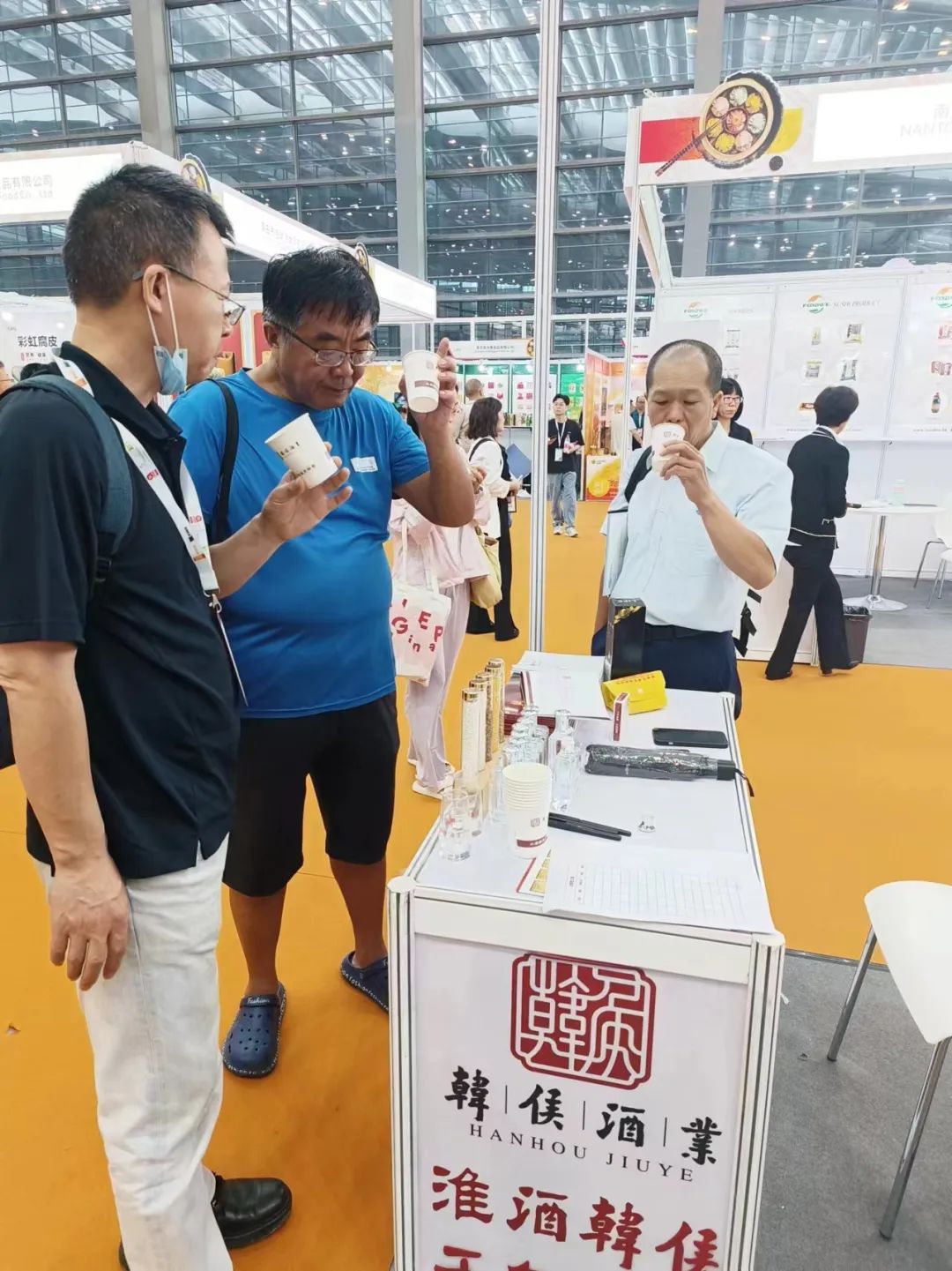 韩侯酒业亮相深圳食博会，传承千年文化，品味酒中瑰宝